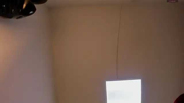 selene red  online show from October 4, 2025, 3:46 pm