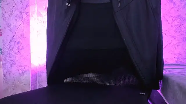 AnddieBaker online show from December 2, 2025, 5:20 am