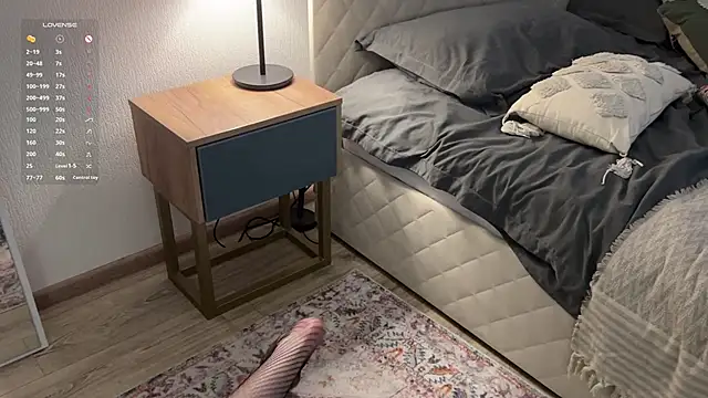 jennetdoll online show from March 22, 2025, 2:47 pm