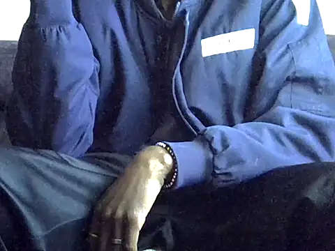 Delicious-D online show from December 5, 2025, 8:35 am