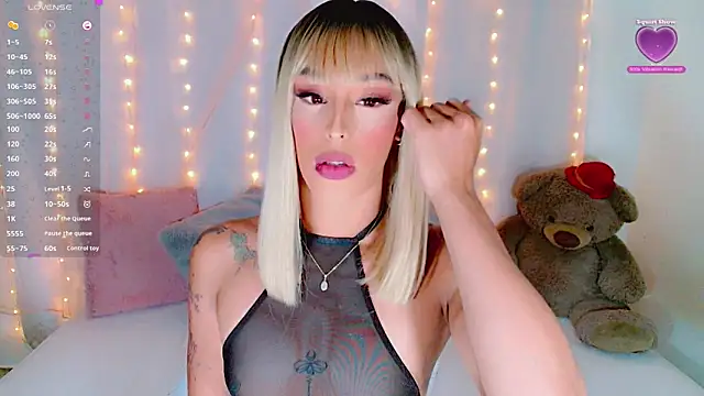 AlanaBekeer online show from September 18, 2025, 9:51 pm