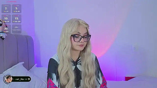 Snapshot of Sweet_Namii chatting on April 23, 2026, 1:56 am Sweet Namii online show from April 23, 2026, 1:56 am