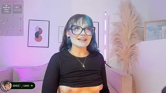 Sweet Namii online show from November 24, 2025, 7:47 pm