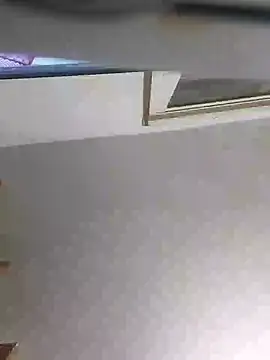 skrigul12 online show from December 23, 2024, 11:28 pm