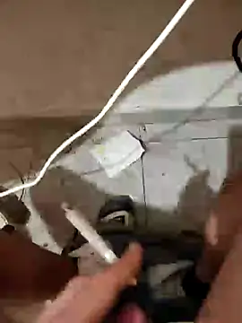 skrigul12 online show from January 2, 2025, 7:40 pm