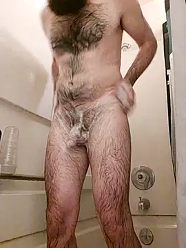 Snapshot of hungandnerdy420 chatting on September 24, 2025, 12:40 am hungandnerdy420 online show from September 24, 2025, 12:40 am