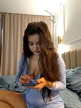 stacy stoone online show from April 8, 2026, 1:51 am