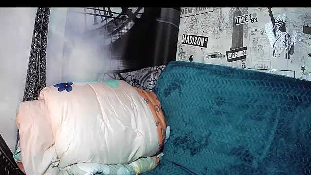 jimmyy  online show from March 30, 2026, 2:18 pm