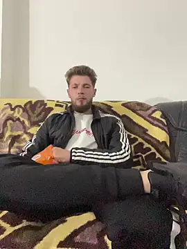 jimmyy  online show from April 3, 2026, 10:16 pm