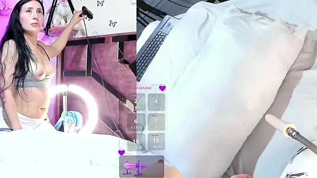 lili moonn online show from March 5, 2026, 10:59 pm