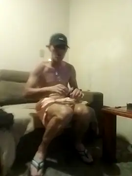 CrestedNotch online show from February 6, 2026, 2:51 am