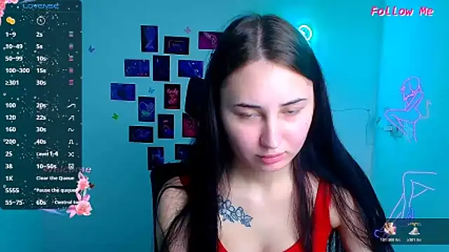 Jennifer Blum online show from November 17, 2025, 12:31 pm