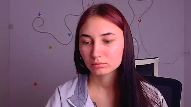 Jennifer Blum online show from March 4, 2025, 12:29 am