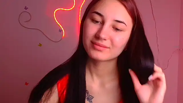 Jennifer Blum online show from March 8, 2025, 6:21 am