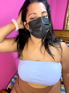 NOORA-GIRL online show from September 15, 2025, 10:21 pm