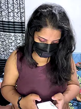 NOORA-GIRL online show from December 1, 2025, 10:54 pm