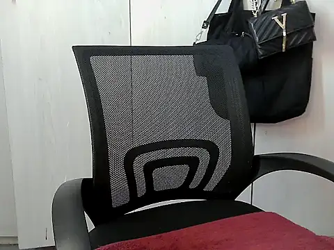 Destiny Desire online show from September 26, 2025, 2:02 pm