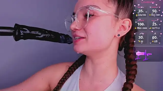 bitchpeace  online show from February 19, 2025, 7:05 pm