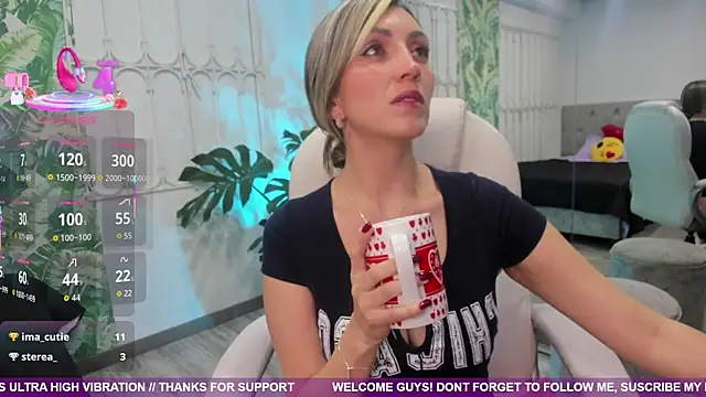 anny sweet72 online show from September 9, 2025, 11:41 am