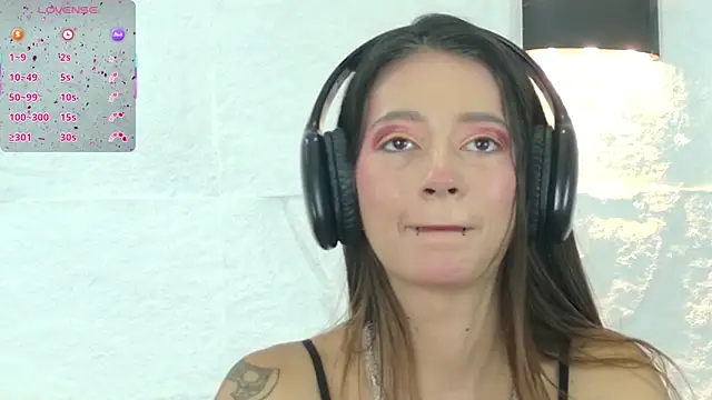 Snapshot of zorravioletta1 chatting on September 26, 2025, 12:45 pm zorravioletta1 online show from September 26, 2025, 12:45 pm