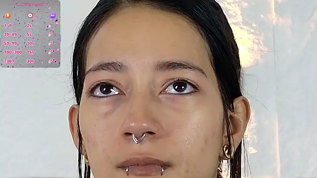 Snapshot of zorravioletta1 chatting on November 25, 2025, 12:05 pm zorravioletta1 online show from November 25, 2025, 12:05 pm