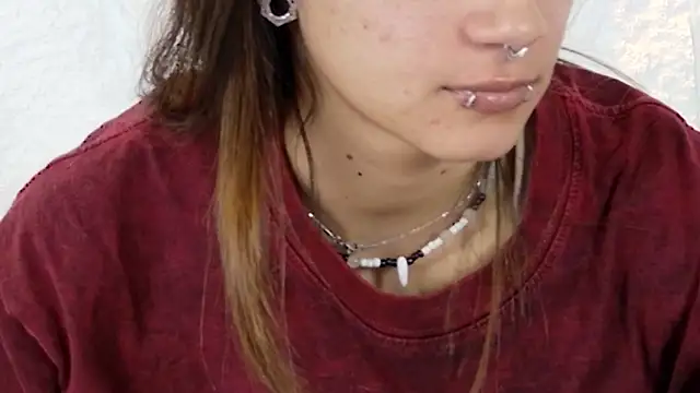 Snapshot of zorravioletta1 chatting on November 15, 2025, 12:20 pm zorravioletta1 online show from November 15, 2025, 12:20 pm