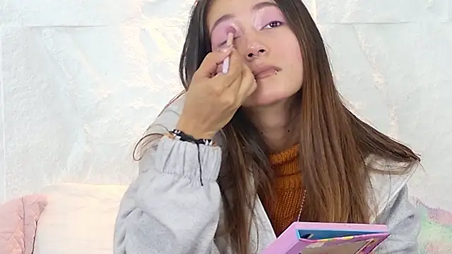 Snapshot of zorravioletta1 chatting on October 9, 2025, 12:38 pm zorravioletta1 online show from October 9, 2025, 12:38 pm