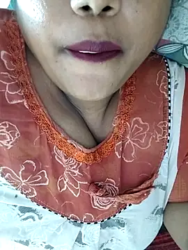 Snapshot of Swapna_143 chatting on June 17, 2026, 5:12 pm Swapna 143 online show from June 17, 2026, 5:12 pm