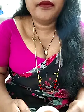 Snapshot of Swapna_143 chatting on June 15, 2026, 2:23 am Swapna 143 online show from June 15, 2026, 2:23 am