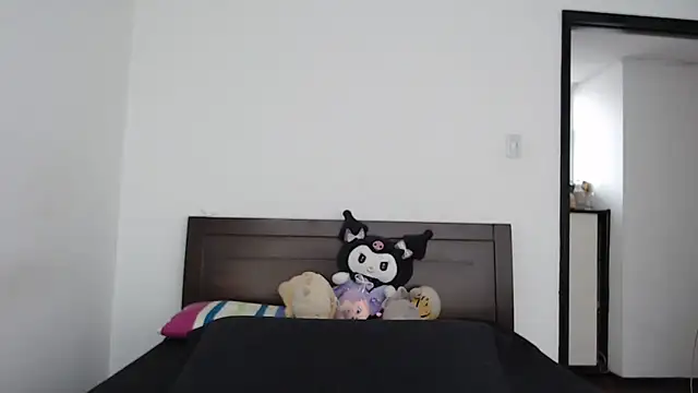 rebecca collin online show from April 8, 2026, 5:14 pm