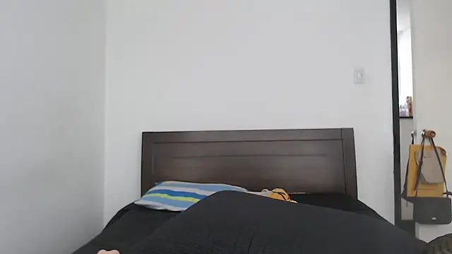 rebecca collin online show from January 7, 2026, 7:41 pm