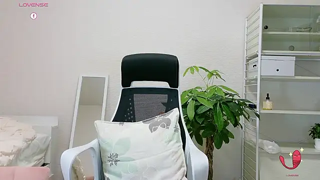 Snapshot of momochan88 chatting on May 24, 2026, 12:05 pm momochan88 online show from May 24, 2026, 12:05 pm