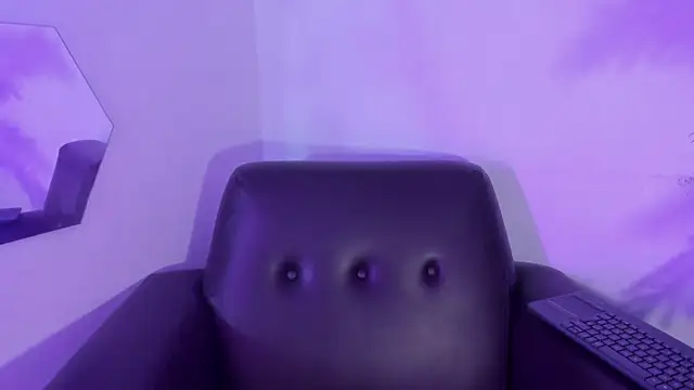 Snapshot of cherry_chel chatting on March 9, 2025, 5:39 pm cherry chel online show from March 9, 2025, 5:39 pm