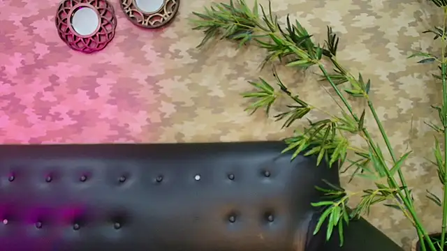 Snapshot of cherry_chel chatting on October 8, 2025, 8:09 pm cherry chel online show from October 8, 2025, 8:09 pm