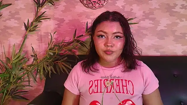 Snapshot of cherry_chel chatting on February 22, 2025, 12:16 am cherry chel online show from February 22, 2025, 12:16 am