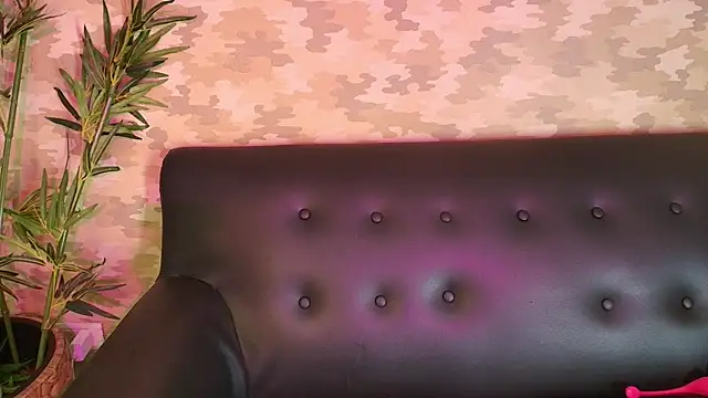 Snapshot of cherry_chel chatting on February 24, 2025, 11:09 pm cherry chel online show from February 24, 2025, 11:09 pm