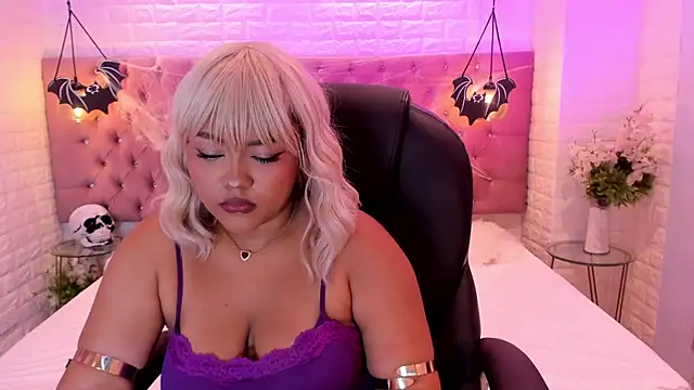 Snapshot of cherry_chel chatting on October 29, 2025, 1:32 pm cherry chel online show from October 29, 2025, 1:32 pm