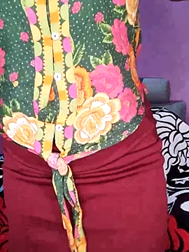 juhicpl143 online show from March 11, 2025, 8:52 am