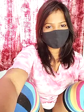 juhicpl143 online show from February 13, 2026, 10:48 am