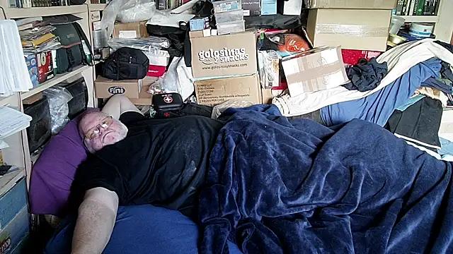 hadeszeuss2 online show from March 6, 2026, 3:18 pm