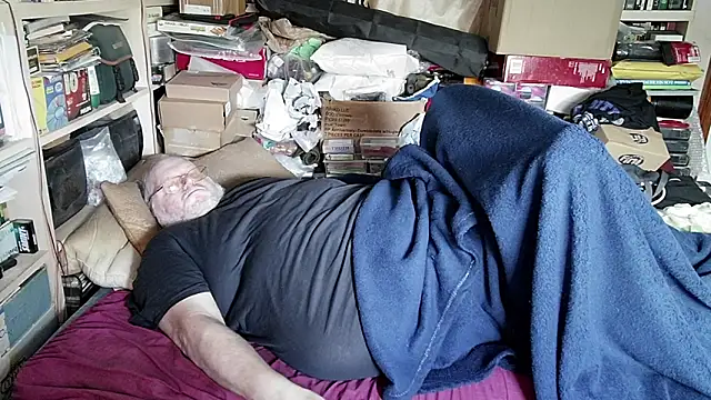 hadeszeuss2 online show from March 21, 2025, 3:02 pm