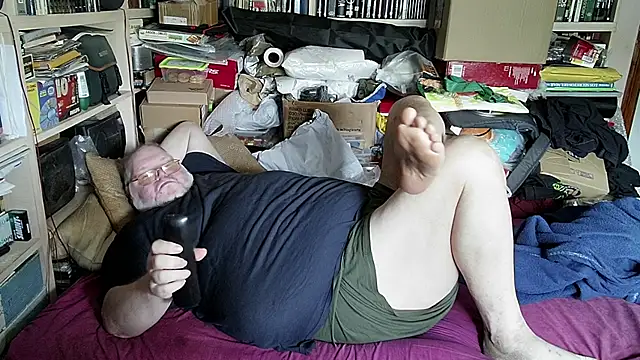 hadeszeuss2 online show from March 8, 2025, 2:30 pm