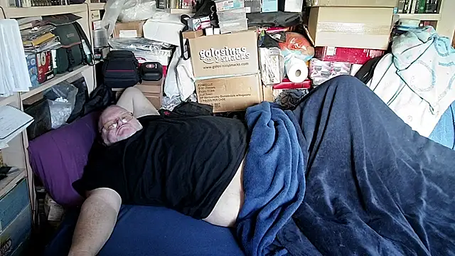 hadeszeuss2 online show from February 18, 2026, 2:57 pm