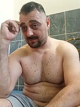 Snapshot of Mirkoxxx@xh chatting on June 11, 2026, 9:39 am Mirkoxxxxh online show from June 11, 2026, 9:39 am