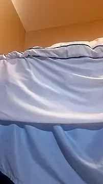 Snapshot of Davo84123 chatting on April 2, 2026, 8:21 am Davo84123 online show from April 2, 2026, 8:21 am