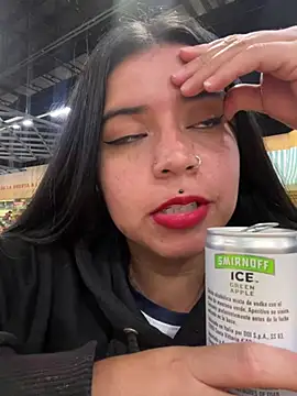 Snapshot of Devilsweet17 chatting on March 23, 2025, 12:15 am Devilsweet17 online show from March 23, 2025, 12:15 am