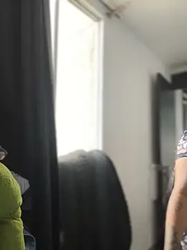 Snapshot of Devilsweet17 chatting on October 26, 2025, 2:17 pm Devilsweet17 online show from October 26, 2025, 2:17 pm