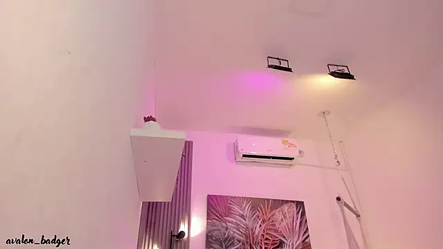 emma alice  online show from September 22, 2025, 12:11 pm