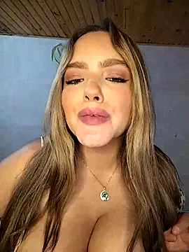 Snapshot of Faith_madison18 chatting on March 11, 2025, 8:52 am Faith madison18 online show from March 11, 2025, 8:52 am