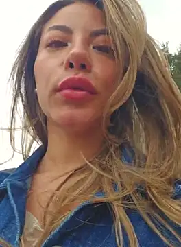 Karen San Miguel online show from October 3, 2025, 6:42 pm